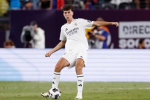 皇冠体育-斯基拉：科莫对皇马20岁中卫雅各布-拉蒙表示出兴趣