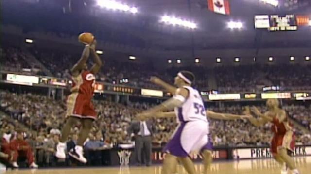 皇冠体育平台-詹姆斯：输球刷数据不在我的DNA里 我并不是得分手